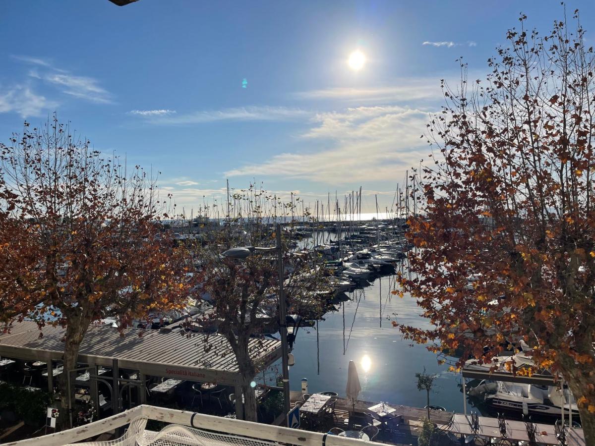 Le Petit Pinson Meerblick Port Golfe Juan Esterno foto